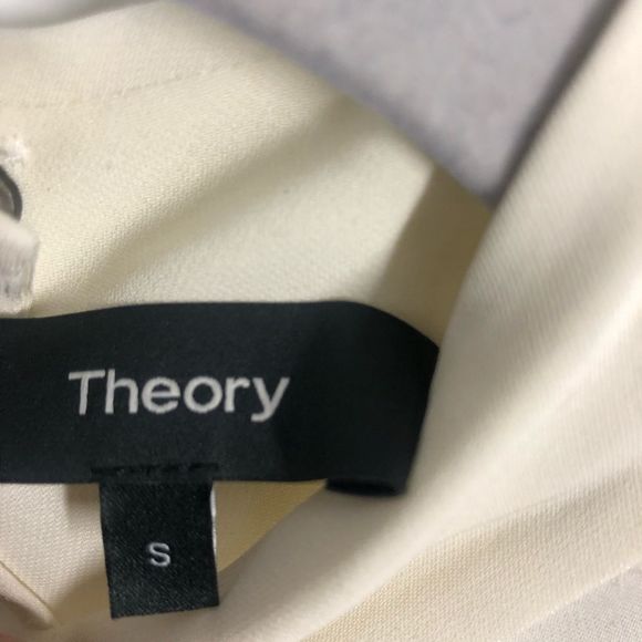 Theory Mock Neck Silk Top Sz S - Picture 6 of 8